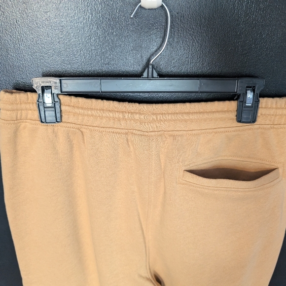 The North Face Joggers Sweatpants Men's BNWT - Picture 11 of 13